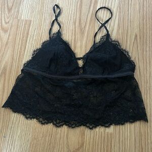 Fashion Nova Bra ✨4/30$✨